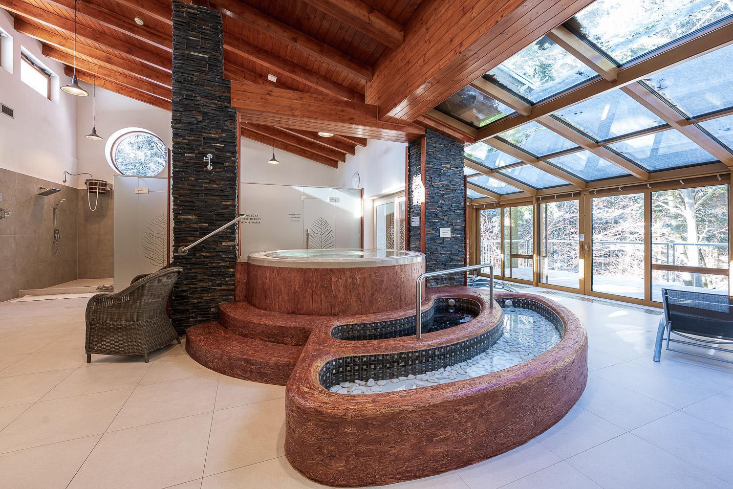 Horsky Hotel Lorkova Vila Celadna Luaran gambar