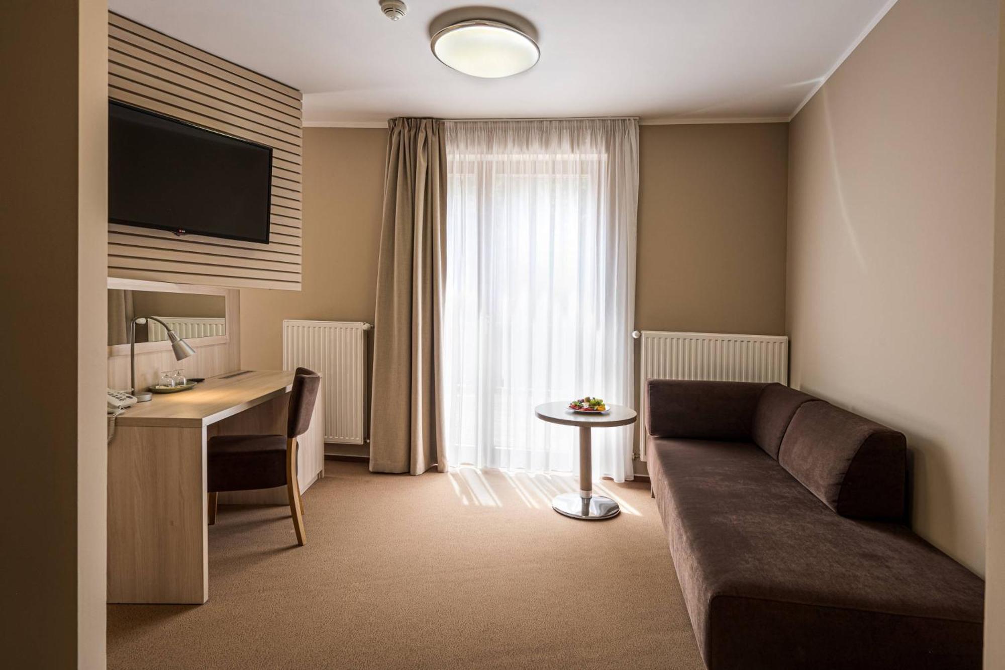 Horsky Hotel Lorkova Vila Celadna Luaran gambar